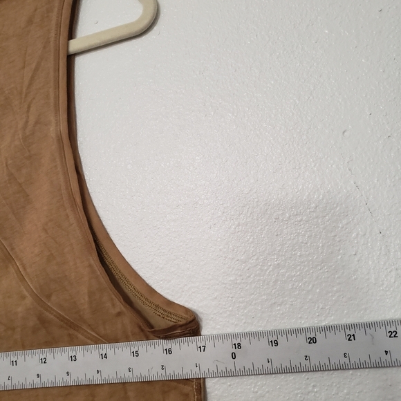 Lululemon Muscle Love Crop Tank - Picture 8 of 11